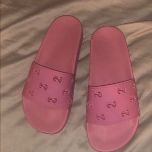 Copy Gucci slide